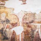 ...mentre nel livello inferiore tre edicole trilobate in cui sono inseriti San Nicola da Tolentino, San Nicola da Myra...